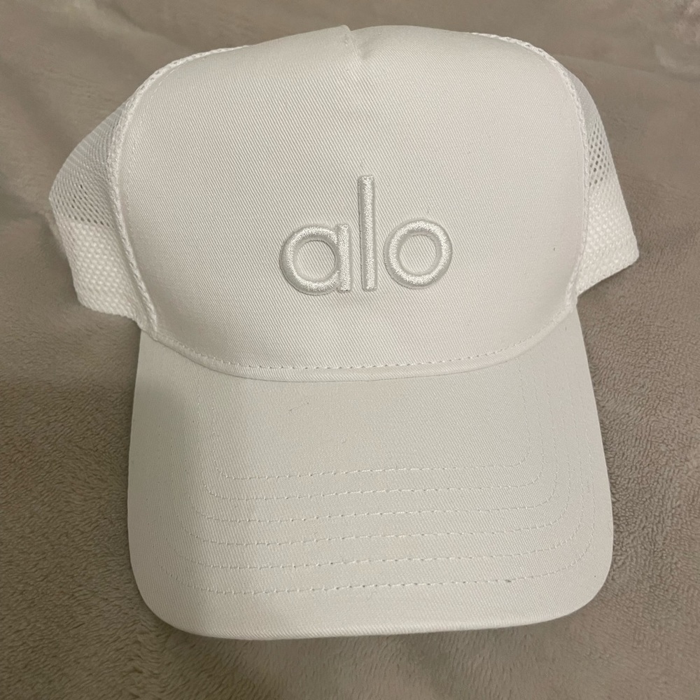 ALO YOGA HAT